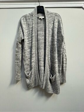 Aritzia Talula Heather Gray Viscose Cashmere Blend Cardigan